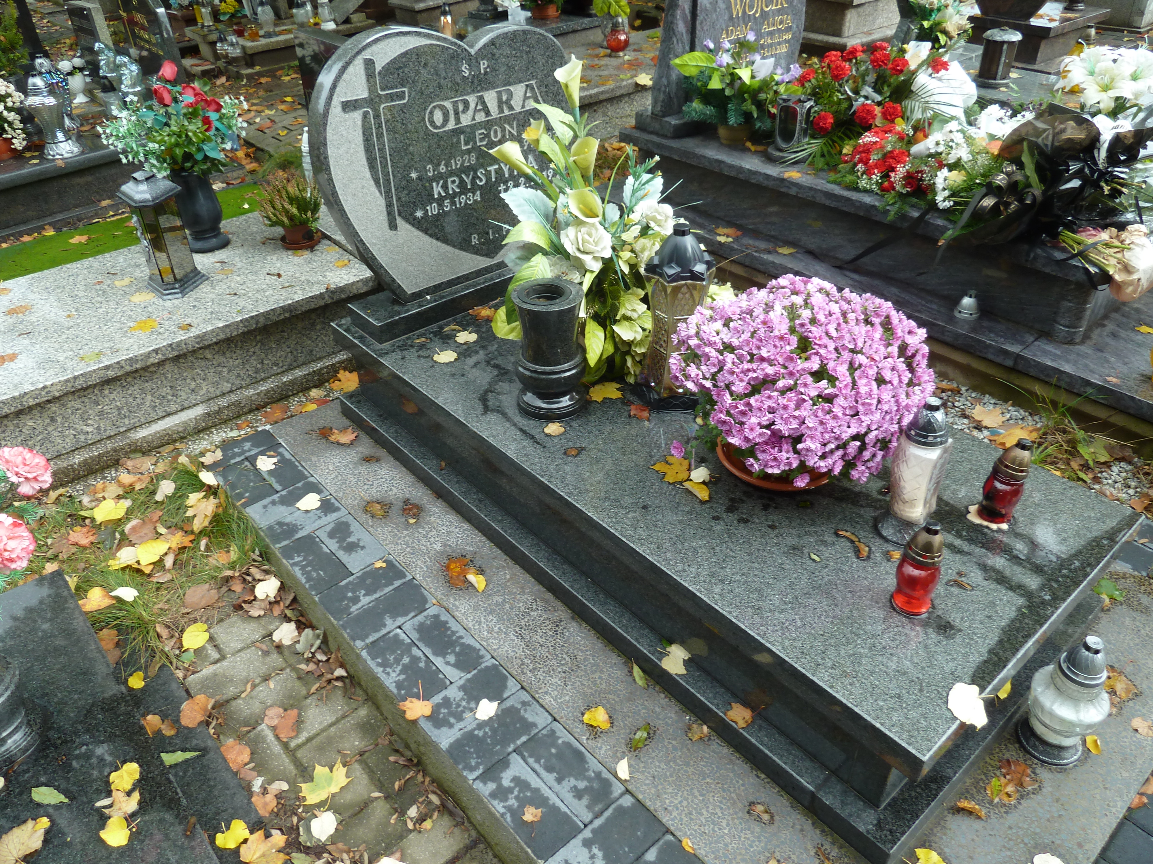 Krystyna Opara 1934 Piekary Śląskie Brzeziny - Grobonet - Wyszukiwarka osób pochowanych